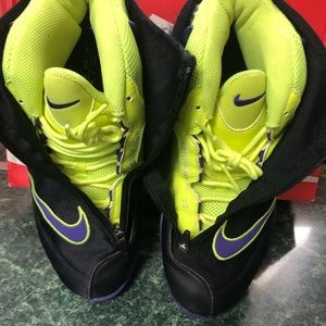 Nike Air Zoom Flight The Glove: LA Lakers